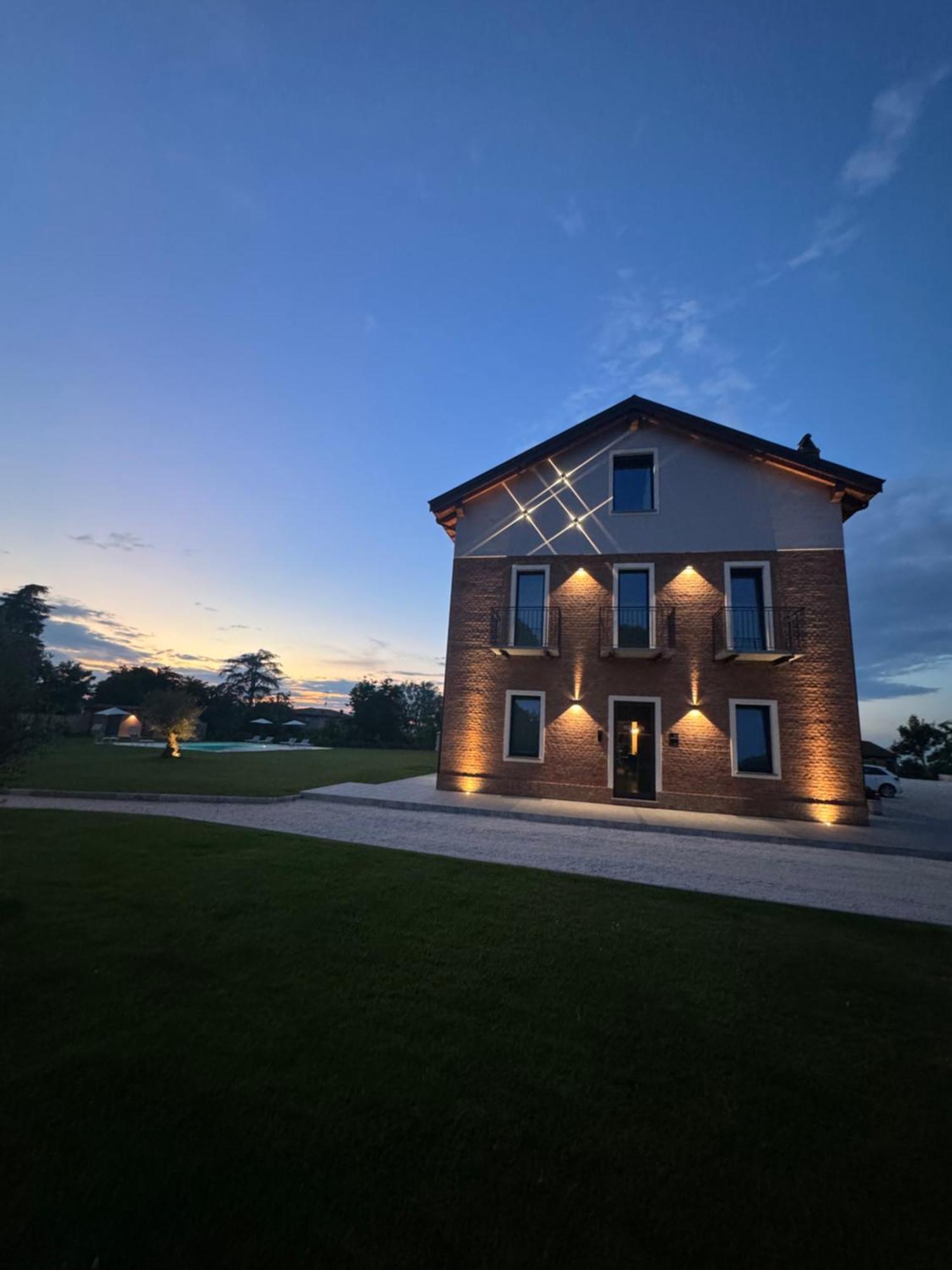 Bed and Breakfast Casale Auriga - Oltrepo' Pavese Codevilla Exterior foto